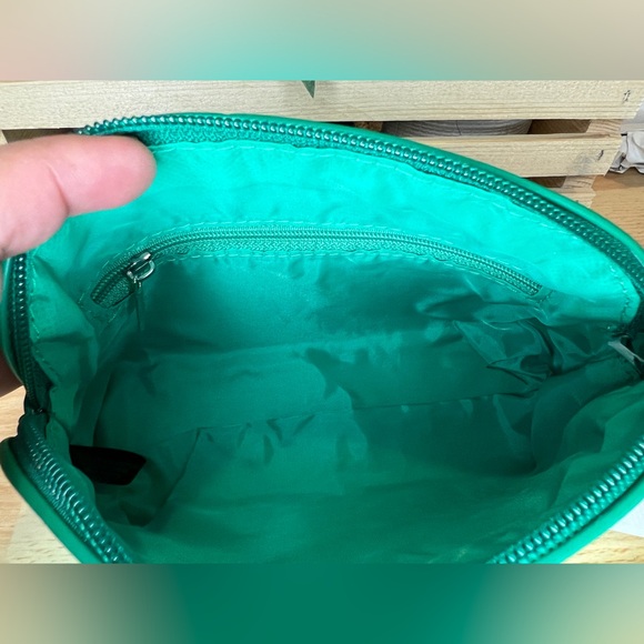 Green Metallic Cosmetic Pouch - Picture 6 of 6